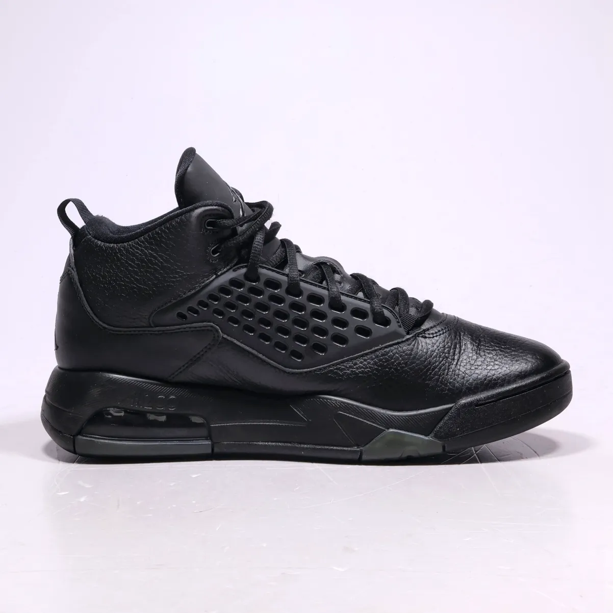 Air Jordan Maxin 20 High-Top Sneakers Leather Black Colour For Men
