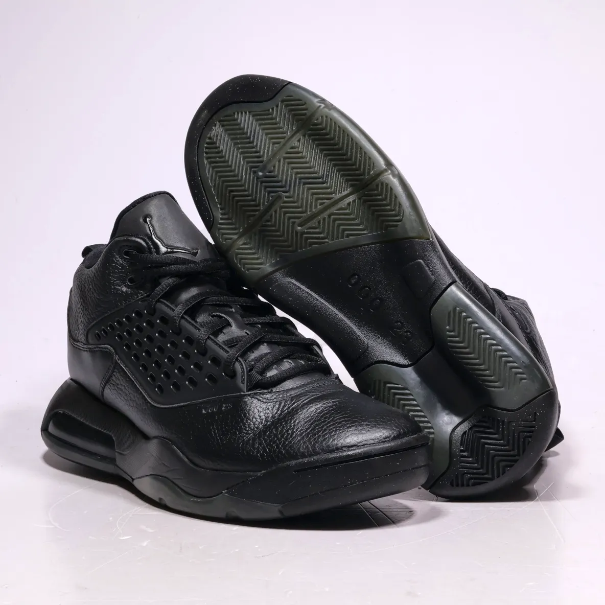 Air Jordan Maxin 20 High-Top Sneakers Leather Black Colour For Men