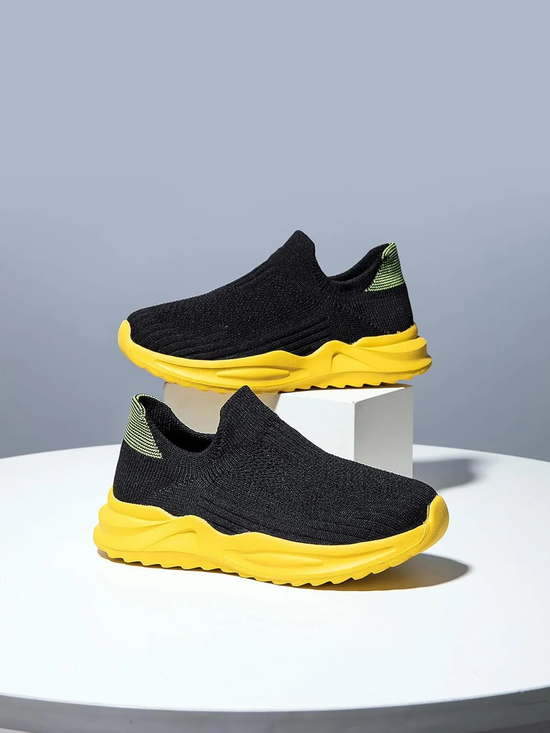 Boys and Girls Sock Shoes Casual Sports Running Walking Shoes Knitted Slip-On High Tops Lightweight Breathable Non Slip (Toddler/Little Kid/Big Kid)
