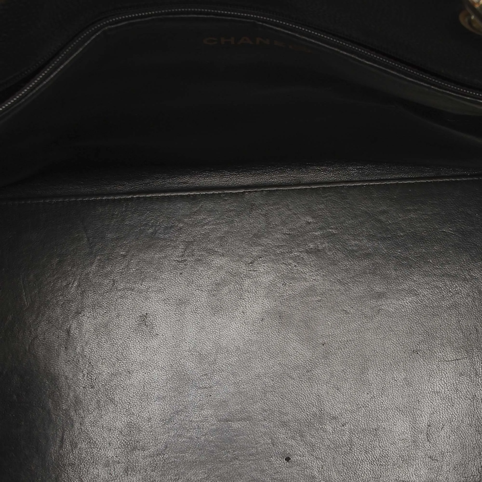 CC Timeless Caviar Grand Shopping Tote Black