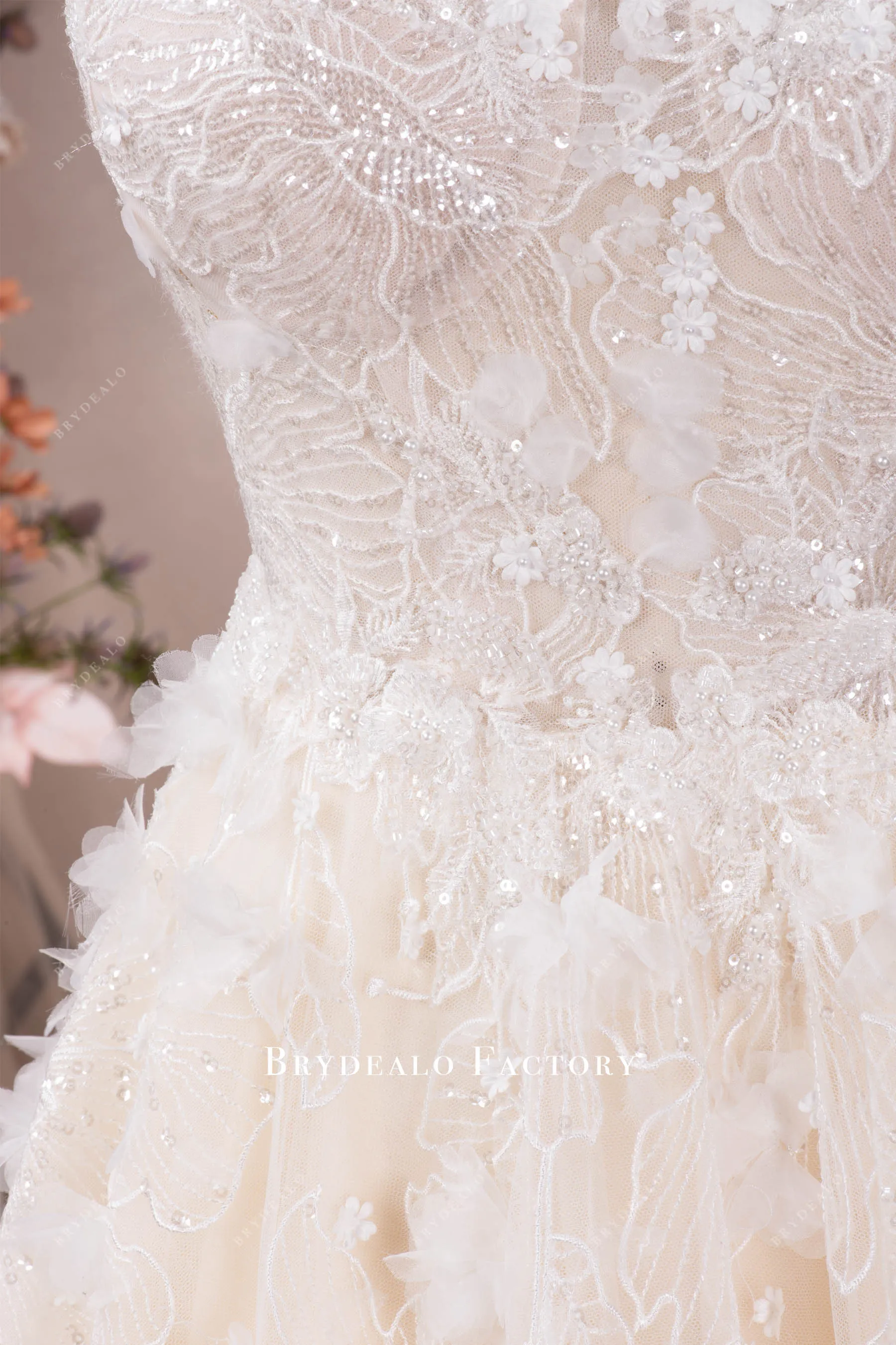 Designer 3D Flowers Lace Scoop Neck Long Wedding Dress