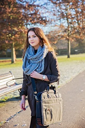 DURAGADGET Lightweight & Tough Protective Laptop Briefcase Carry Case with Padded Shoulder Strap