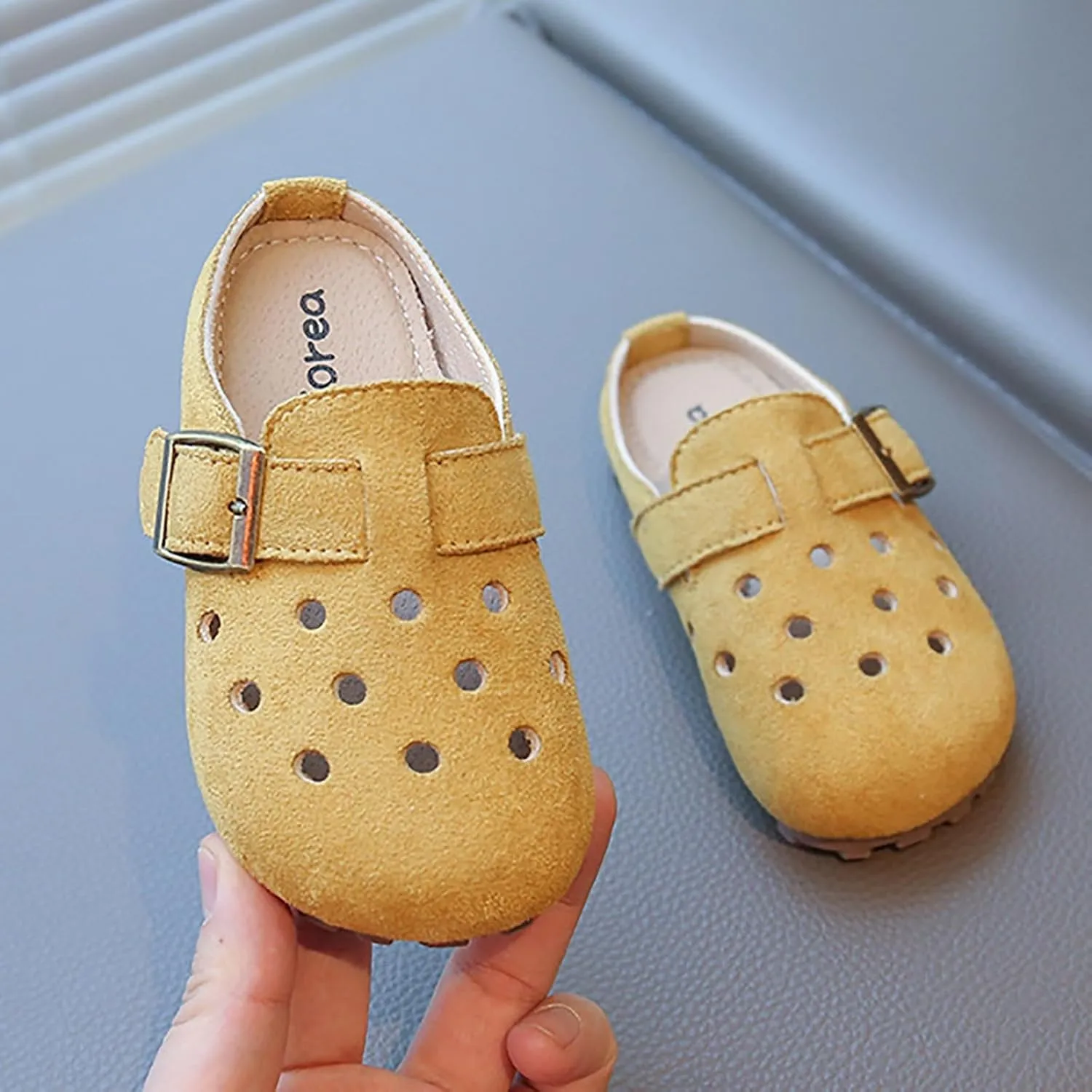 Girls Shoes Comfortable Closed Toe Slip On Sandals Fashionable Casual Slippers Sandals for Toddler Kids Dress