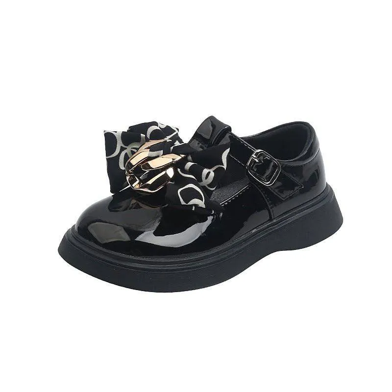 Girls  Trendy Leather Shoes in white and black