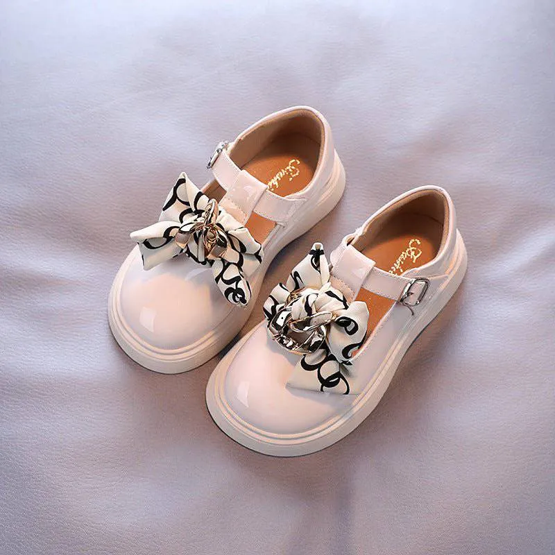 Girls  Trendy Leather Shoes in white and black