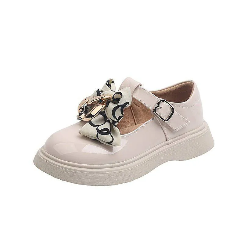 Girls  Trendy Leather Shoes in white and black