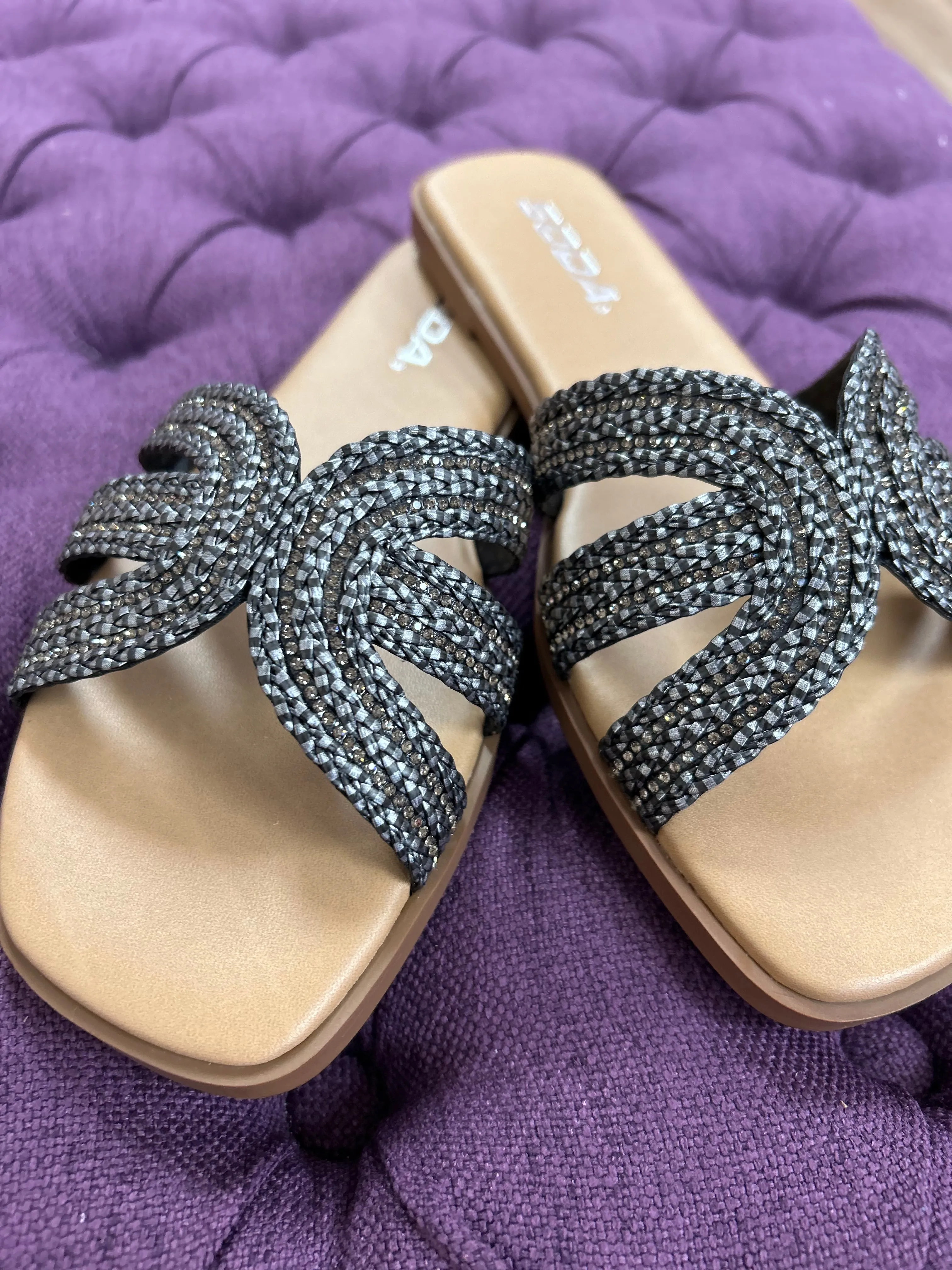 Manual Sandal