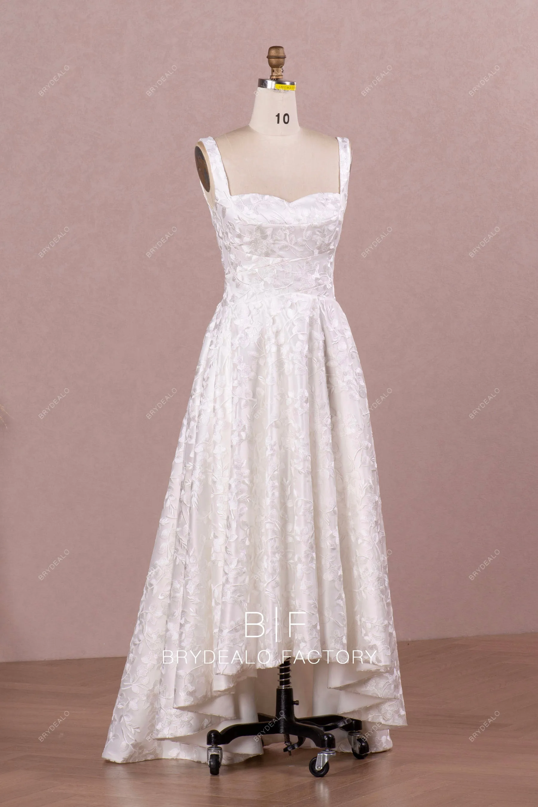 Sleeveless Designer Lace Outdoor Asymmetrical Bridal Gown