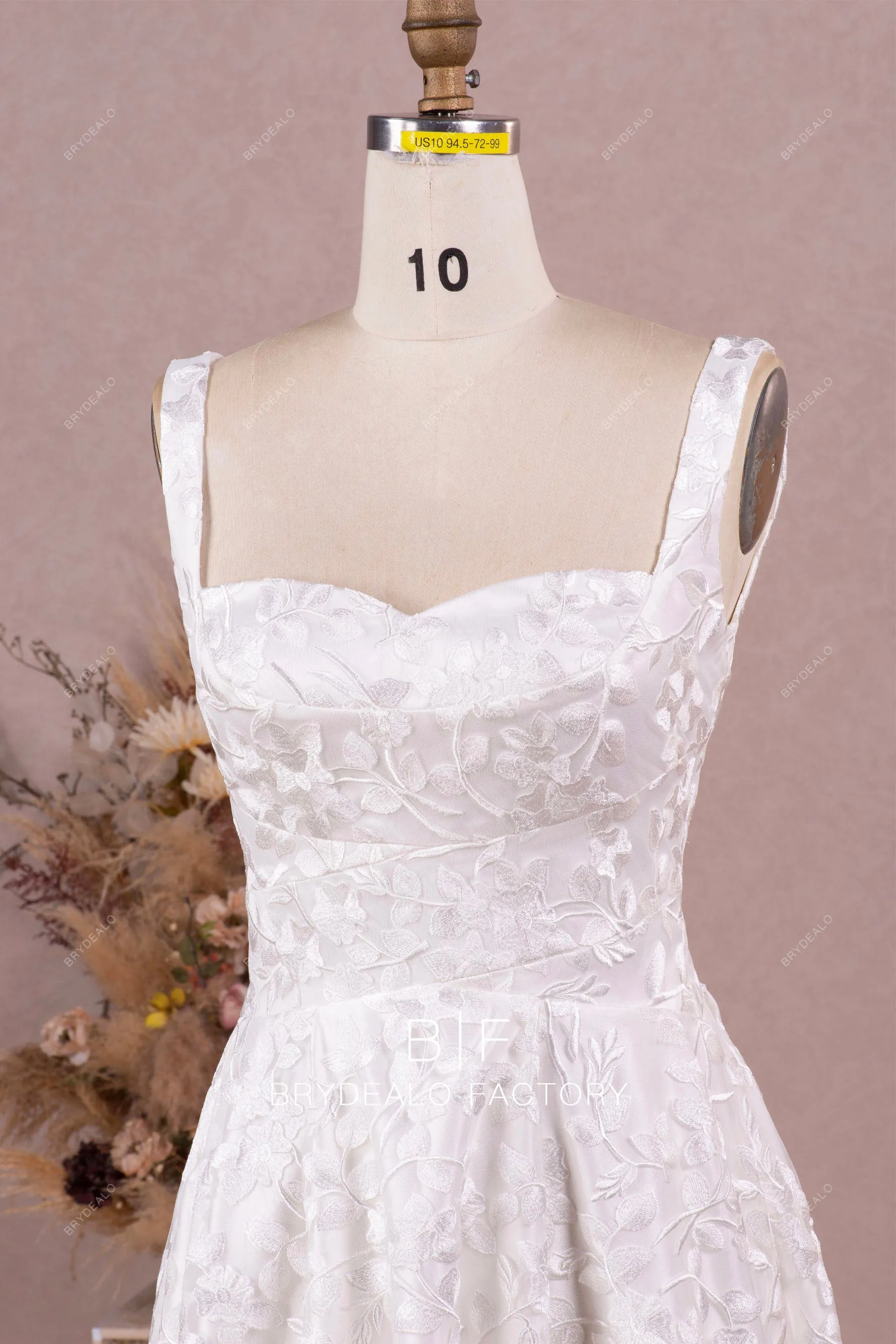 Sleeveless Designer Lace Outdoor Asymmetrical Bridal Gown